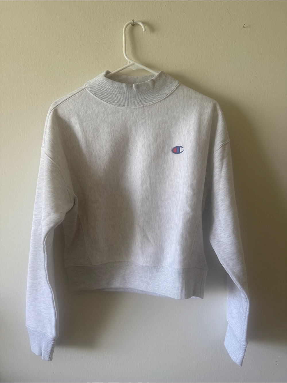 NWOT Champion Light Gray Mock Neck Sweatshirt
